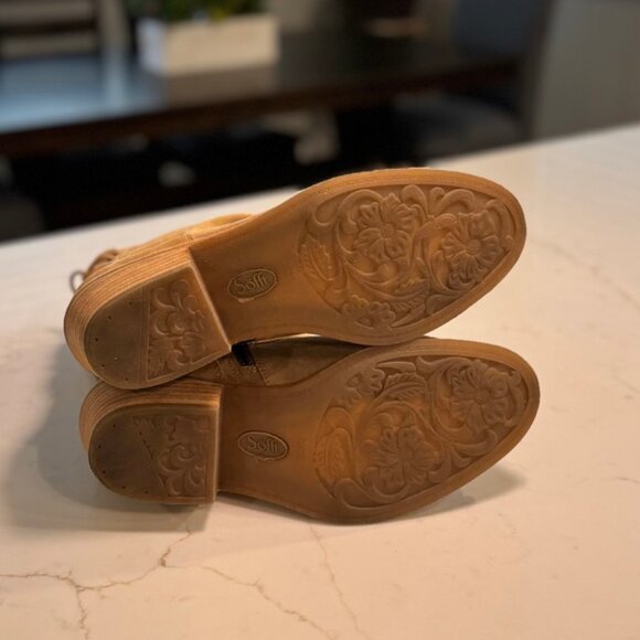 Sofft Sharnell Heel Low Suede Boot in Barley Suede - Picture 2 of 2